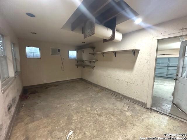 Image 28 of 31 For 1326 Klondike