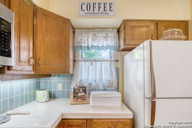 Listing photo id 9 for 805 Loop 534  122