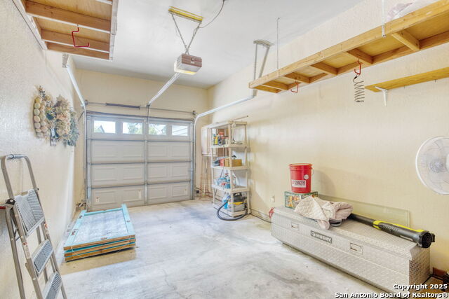 Listing photo id 16 for 805 Loop 534  122