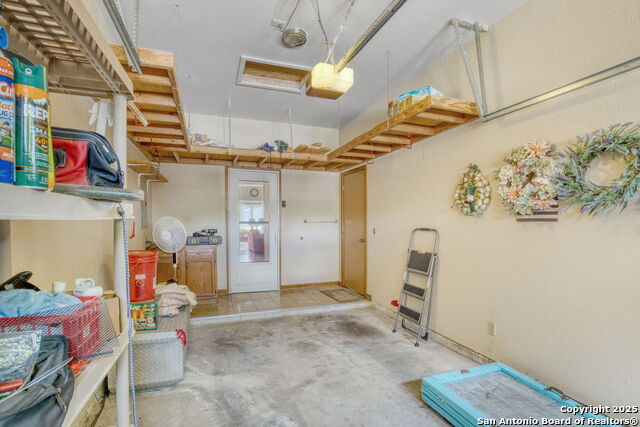 Listing photo id 17 for 805 Loop 534  122