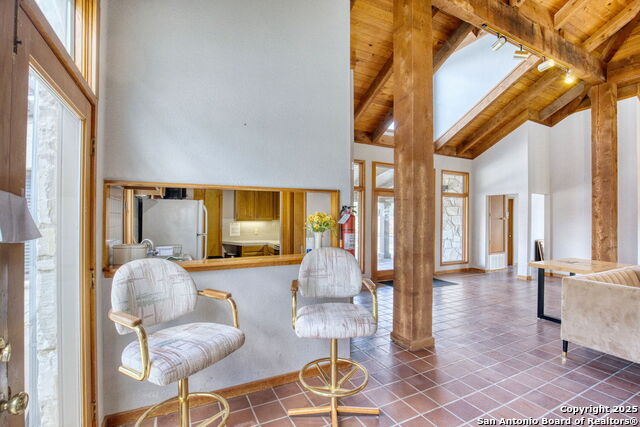 Listing photo id 25 for 805 Loop 534  122