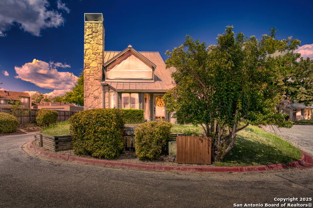 Listing photo id 1 for 805 Loop 534  122