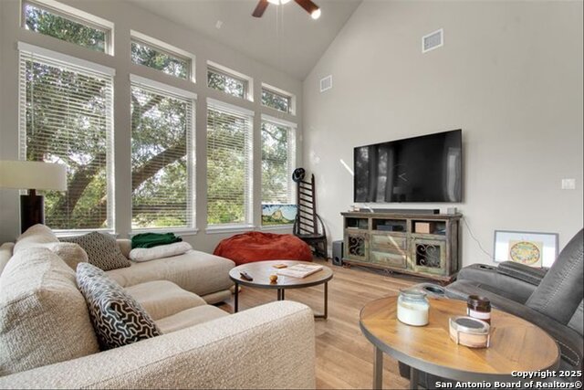 Image 6 of 34 For 421 Chinkapin