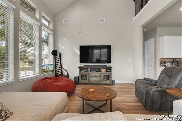 Image 7 of 34 For 421 Chinkapin