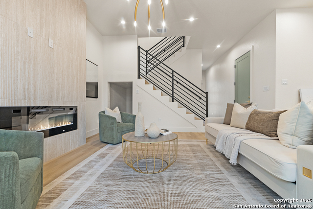 Image 12 of 42 For 235 Oelkers