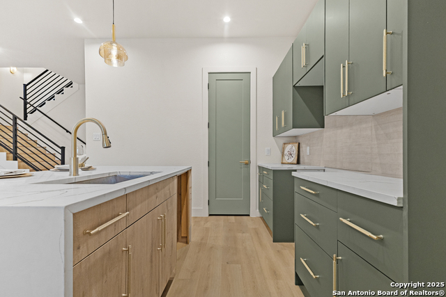 Image 16 of 42 For 235 Oelkers