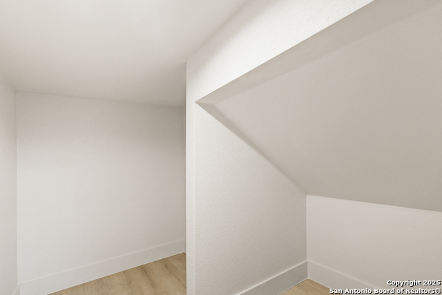 Image 18 of 42 For 235 Oelkers