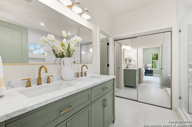 Image 28 of 42 For 235 Oelkers