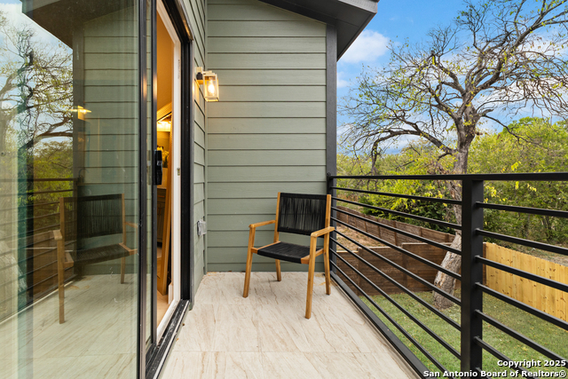 Image 32 of 42 For 235 Oelkers