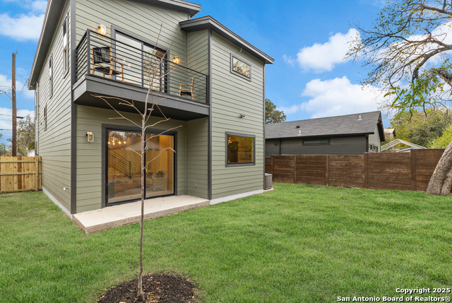 Image 33 of 42 For 235 Oelkers