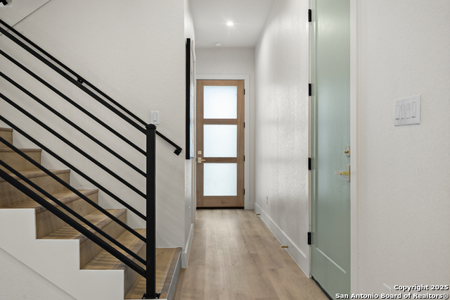 Image 4 of 42 For 235 Oelkers