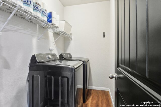 Image 21 of 28 For 10430 Barbeque Bay