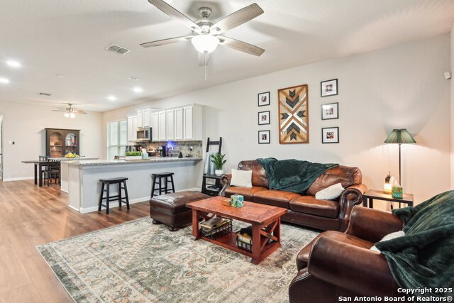 Image 4 of 28 For 10430 Barbeque Bay