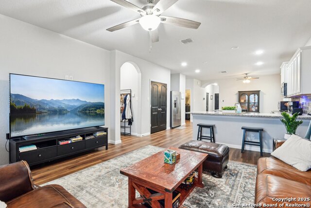 Image 5 of 28 For 10430 Barbeque Bay