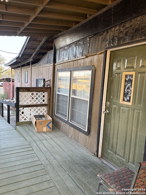 Listing photo id 0 for 214 Rodriguez