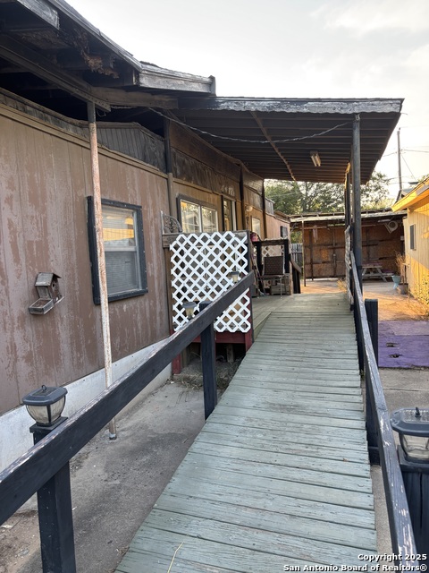 Listing photo id 2 for 214 Rodriguez