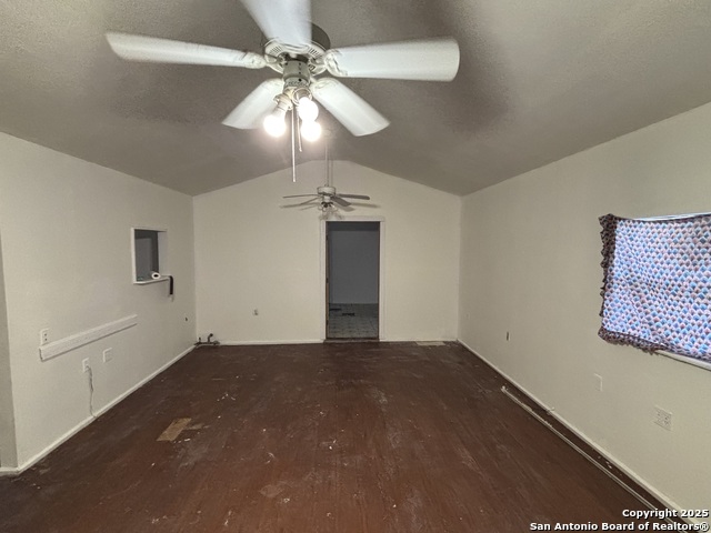 Listing photo id 4 for 214 Rodriguez