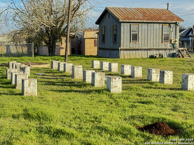 Image 4 of 9 For 119 Ebner  