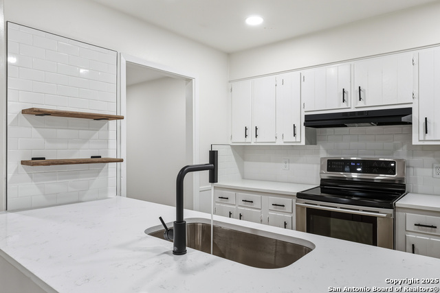 Image 12 of 37 For 310 Quivira  