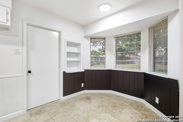 Image 18 of 37 For 310 Quivira  