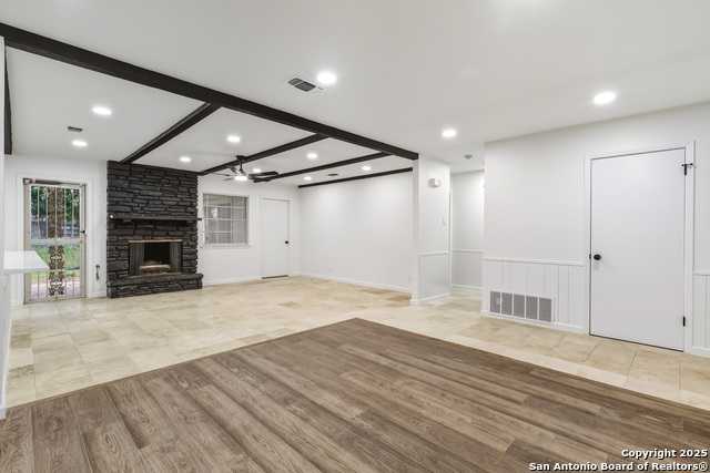 Image 7 of 37 For 310 Quivira  