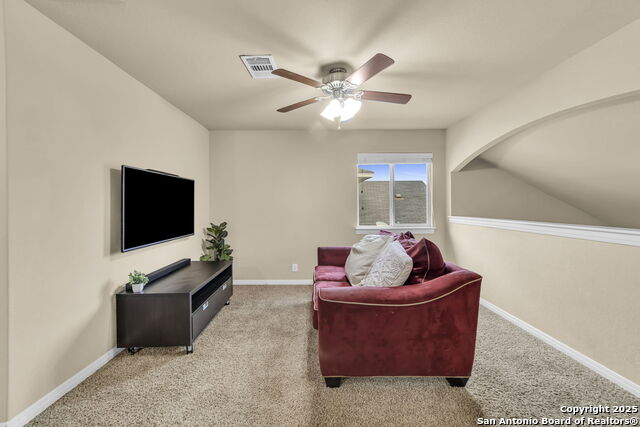 Image 9 of 25 For 945 Lauren