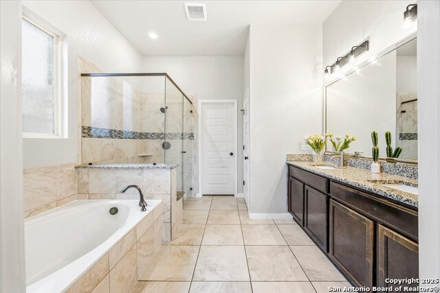 Image 17 of 39 For 22602 Carriage