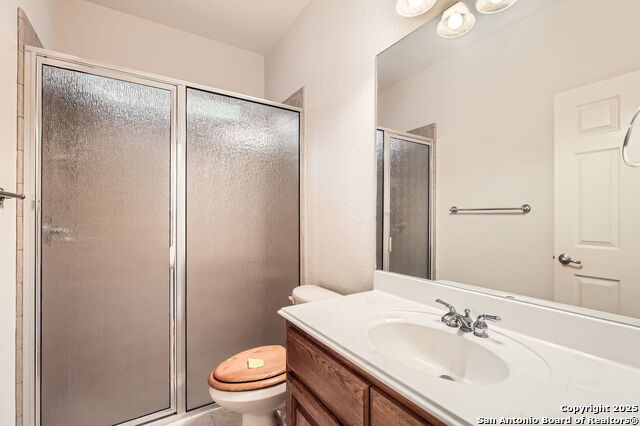 Image 22 of 29 For 18522 Emerald Forest