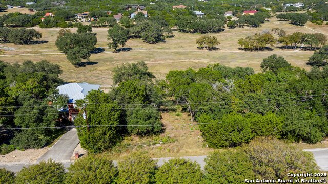 Listing photo id 4 for 251 Watts  