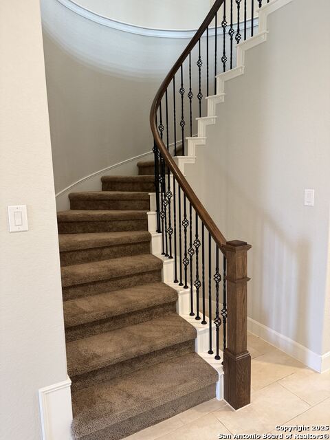 Image 23 of 32 For 22818 Denali