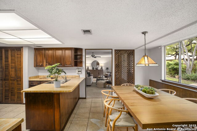 Image 16 of 42 For 2527 Cedar Glen