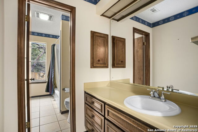 Image 31 of 42 For 2527 Cedar Glen