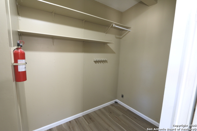 Image 12 of 28 For 221 Lost Trail