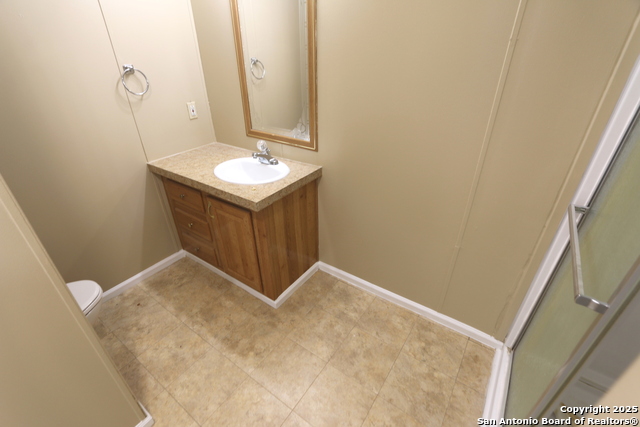 Image 16 of 28 For 221 Lost Trail