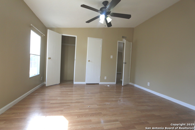 Image 17 of 28 For 221 Lost Trail