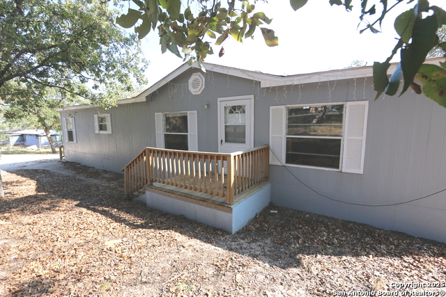 Image 3 of 28 For 221 Lost Trail