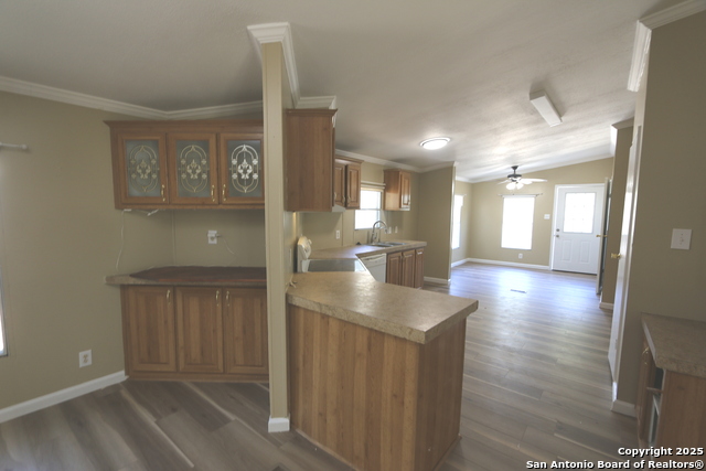 Image 9 of 28 For 221 Lost Trail