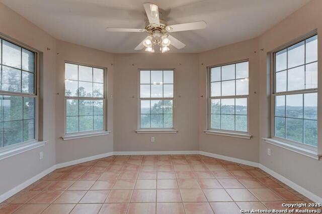 Image 38 of 48 For 508 Breathless View