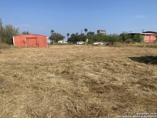 Details for 15650 Interstate Highway 35, Dilley, TX 78017