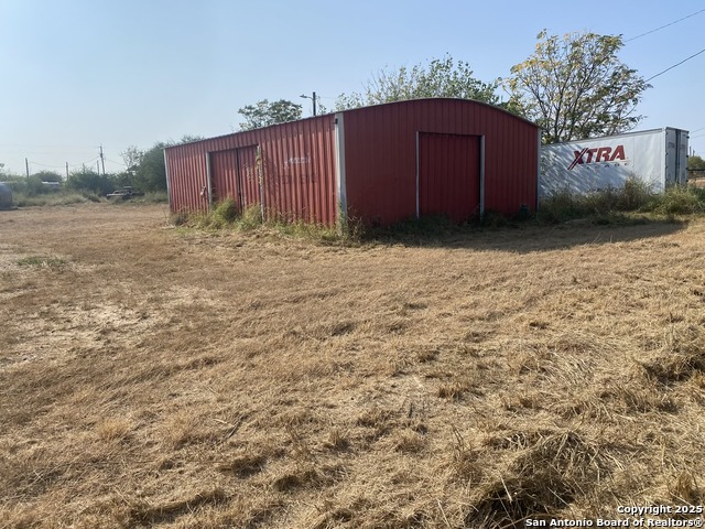 Image 6 of 7 For 15650 Interstate Highway 35