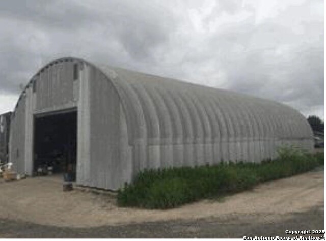 Listing photo id 9 for 7193 Old Talley Rd 7