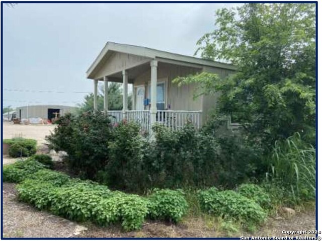 Listing photo id 5 for 7193 Old Talley Rd 7