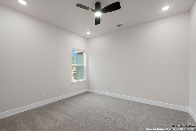 Listing photo id 30 for 114 Packard  