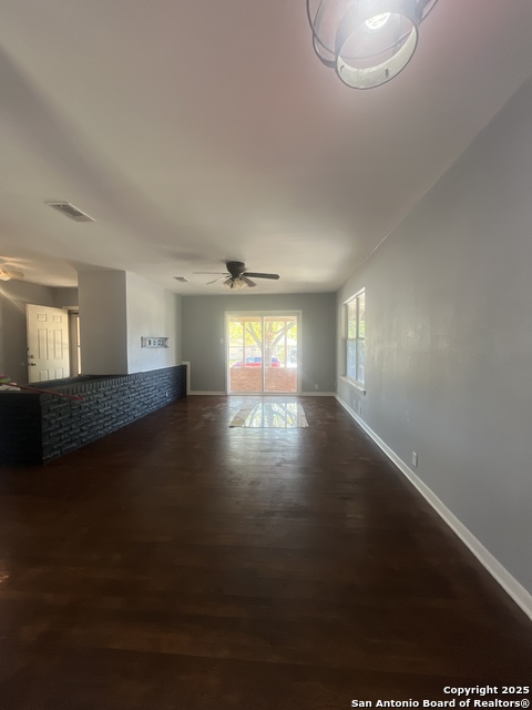 Image 10 of 24 For 531 Crestview