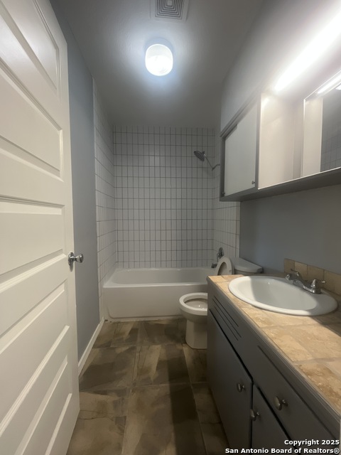 Image 12 of 24 For 531 Crestview