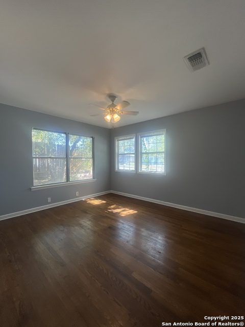 Image 16 of 24 For 531 Crestview