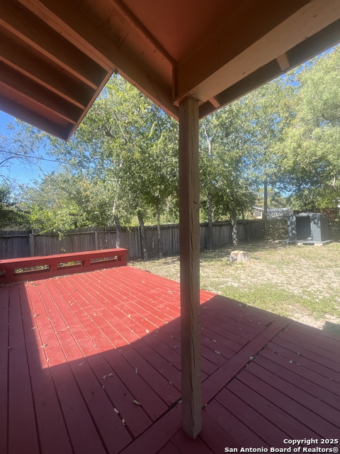 Image 21 of 24 For 531 Crestview