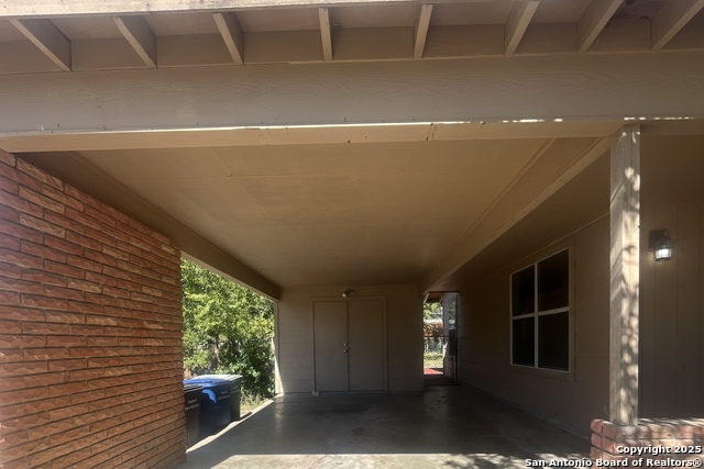 Image 3 of 24 For 531 Crestview