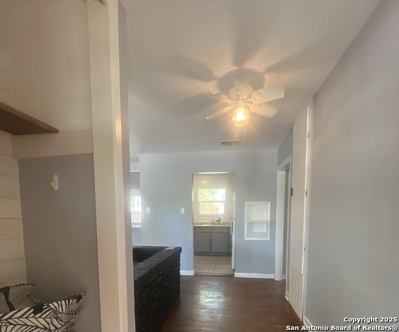 Image 5 of 24 For 531 Crestview