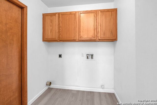 Image 12 of 23 For 612 Theissen E